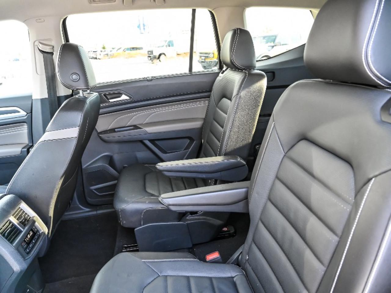 2023 Volkswagen Atlas EXECLINE Photo