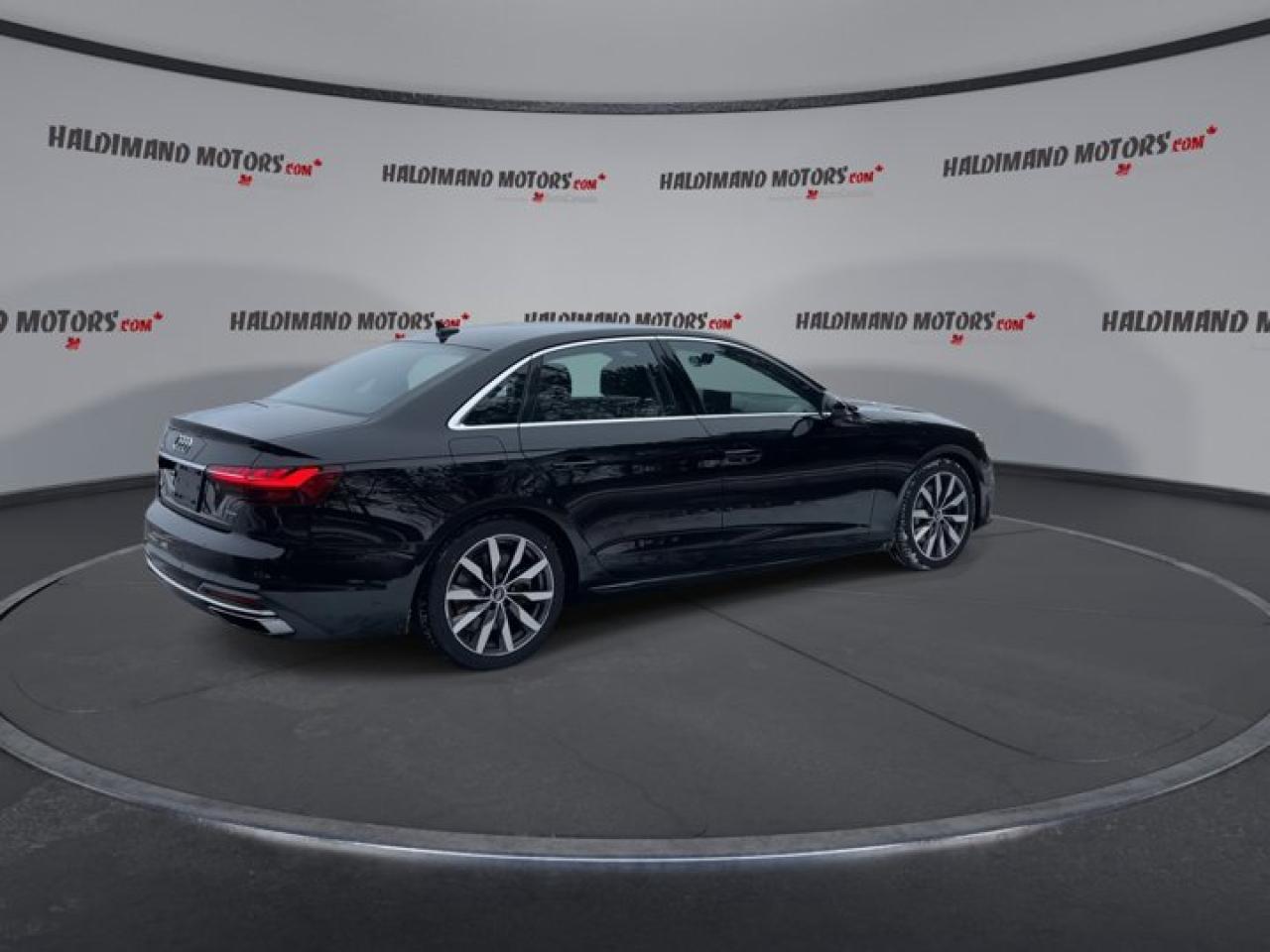 2024 Audi A4 Sedan Komfort Quattro | Sunroof | Heated Seats | Leather Seats Photo