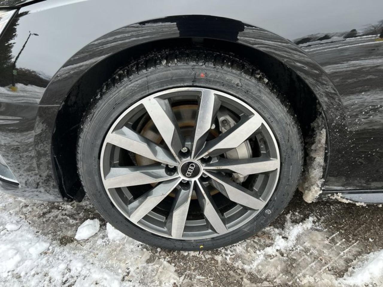 2024 Audi A4 Sedan Komfort Quattro | Sunroof | Heated Seats | Leather Seats Photo