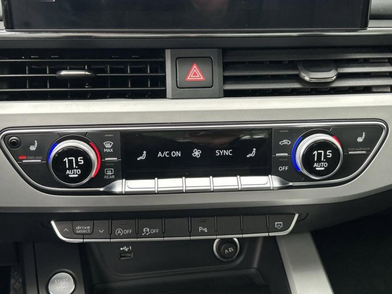 2024 Audi A4 Sedan Komfort Quattro | Sunroof | Heated Seats | Leather Seats Photo