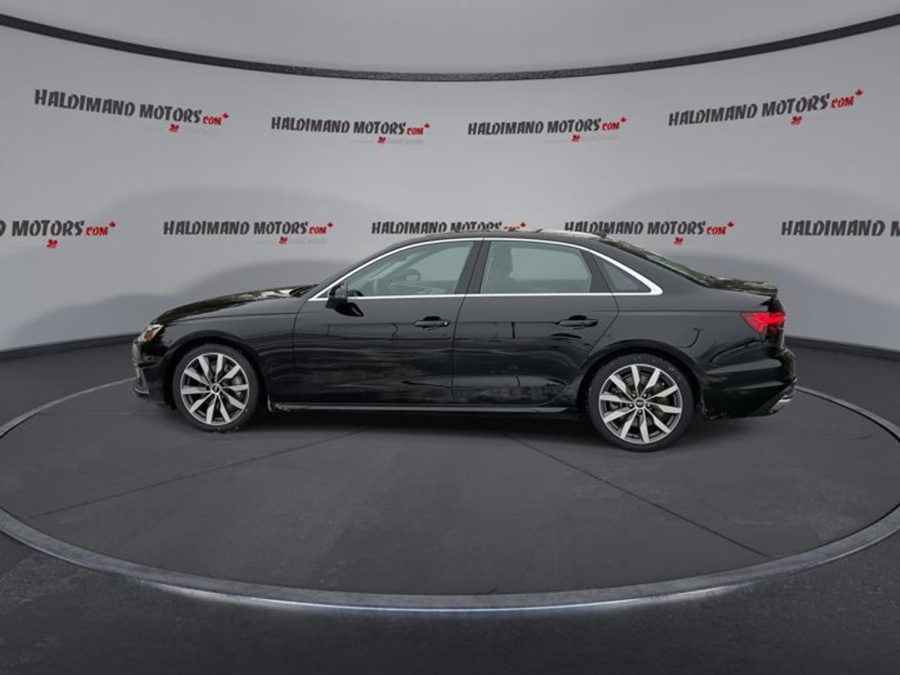 2024 Audi A4 Sedan Komfort 45 TFSI Quattro | Sunroof | Heated Seats | Leather Seats Photo
