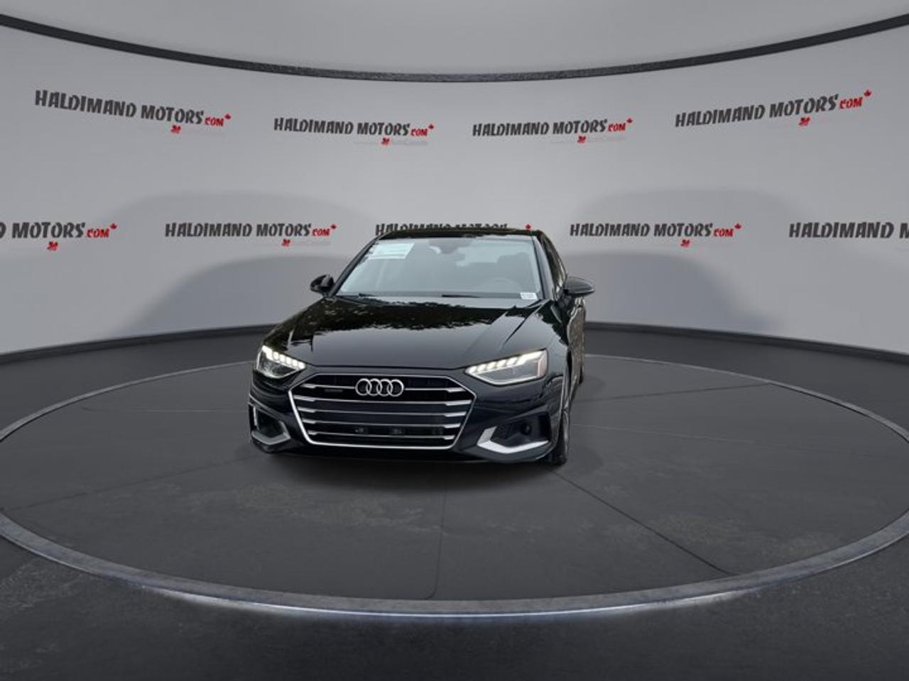 2024 Audi A4 Sedan Komfort 45 TFSI Quattro | Sunroof | Heated Seats | Leather Seats Photo