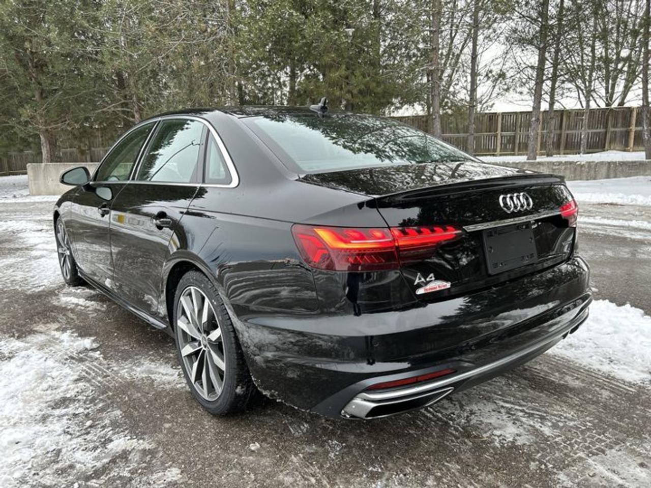 2024 Audi A4 Sedan Komfort 45 TFSI Quattro | Sunroof | Heated Seats | Leather Seats Photo