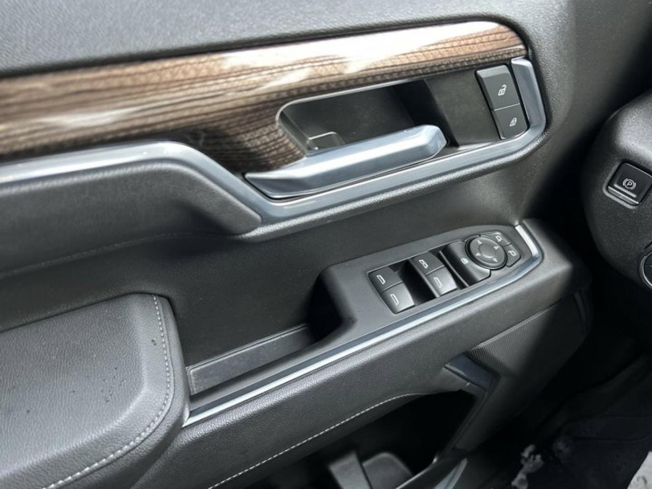 2022 Chevrolet Silverado 1500 RST Crew | 22" Wheels | Photo