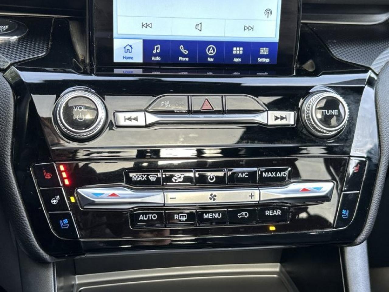 2023 Ford Explorer ST | Remote Start | Leather Seats | Panoramic Roof Photo