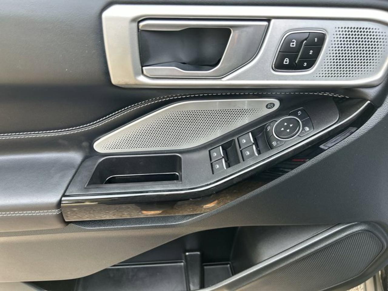 2023 Ford Explorer ST 4WD | Technology Package | Panoramic Roof Photo