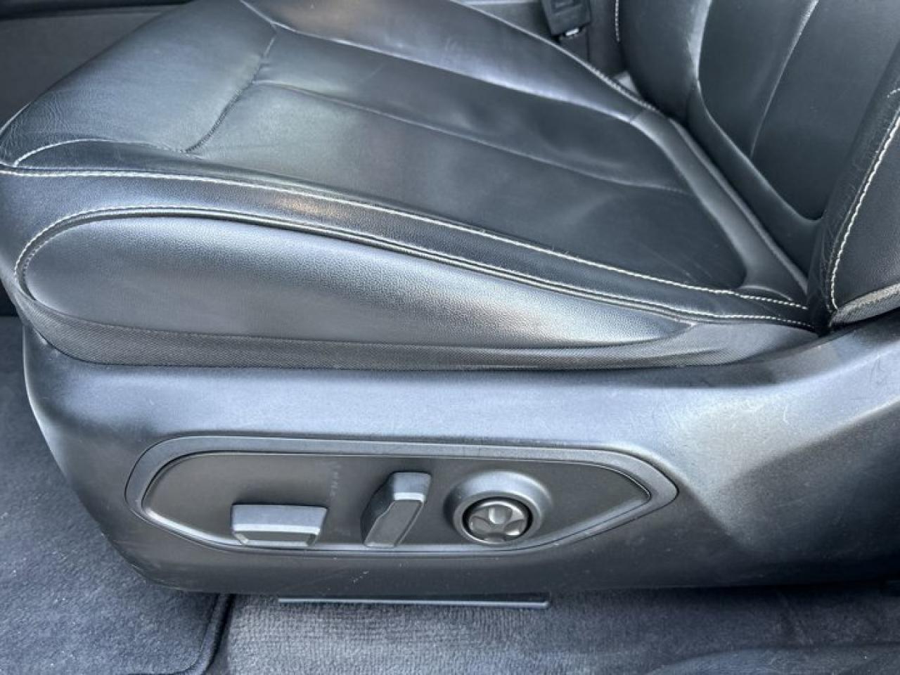 2021 Jeep Grand Cherokee Limited 4X4 Leather Seats | Heated Seats | Panoramic Roof Photo