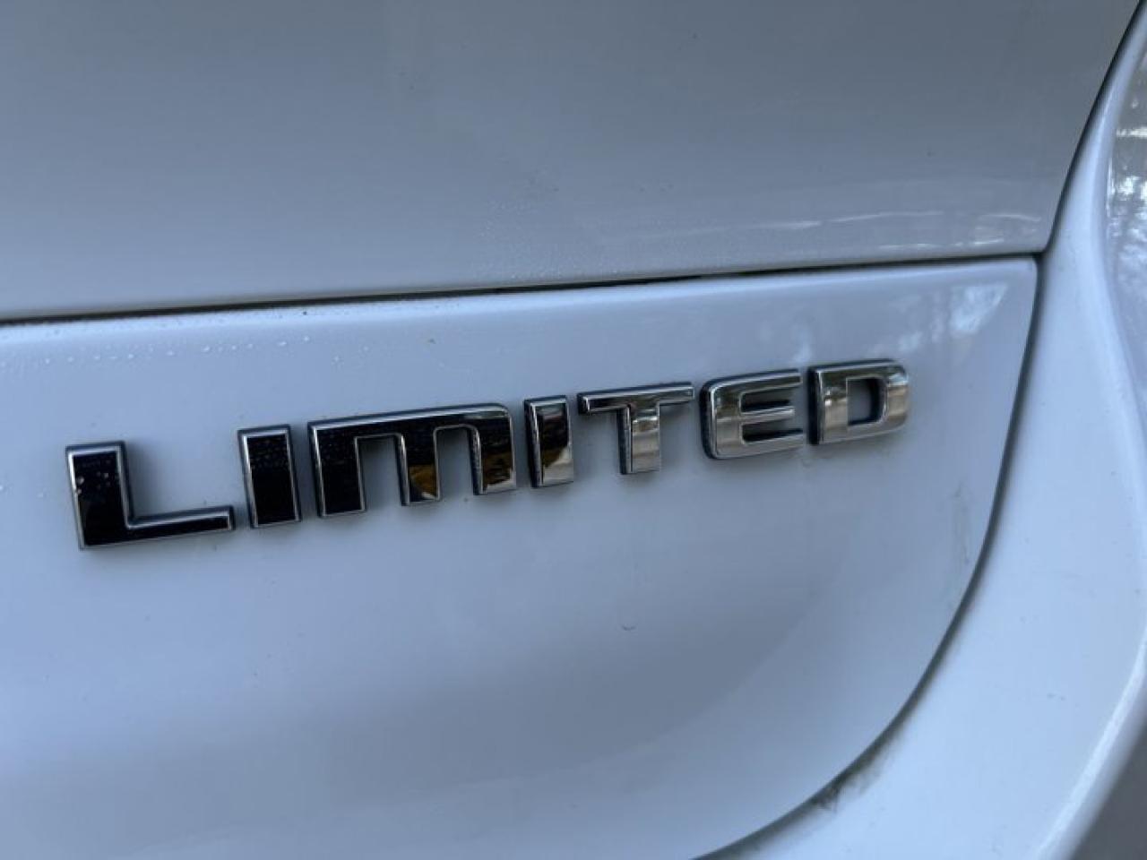 2021 Jeep Grand Cherokee Limited 4X4 Leather Seats | Heated Seats | Panoramic Roof Photo