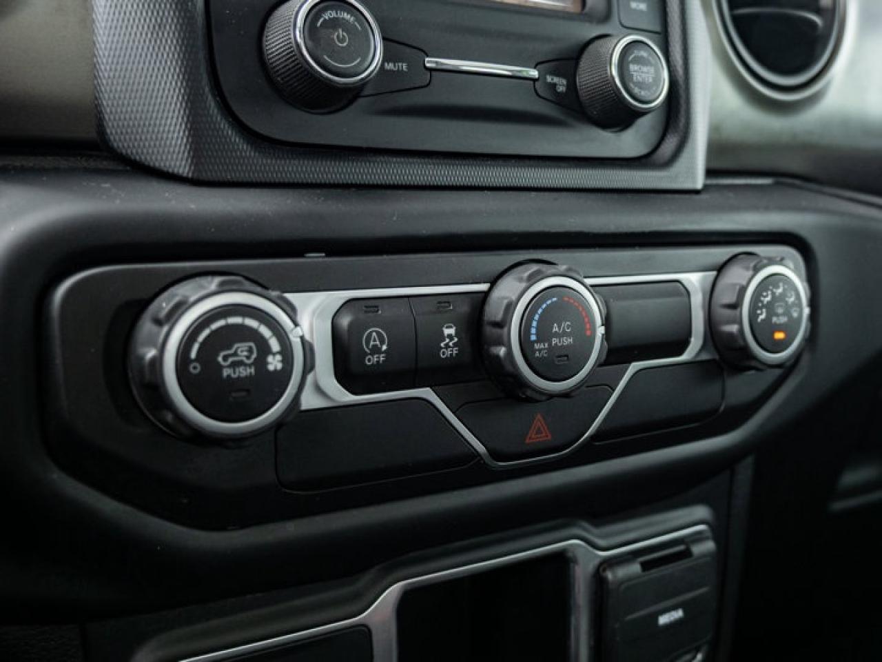 2019 Jeep Wrangler SPORT Photo