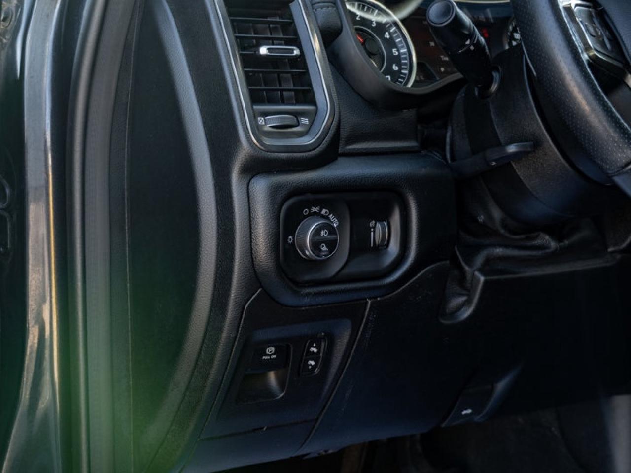2020 RAM 1500 SPORT Photo