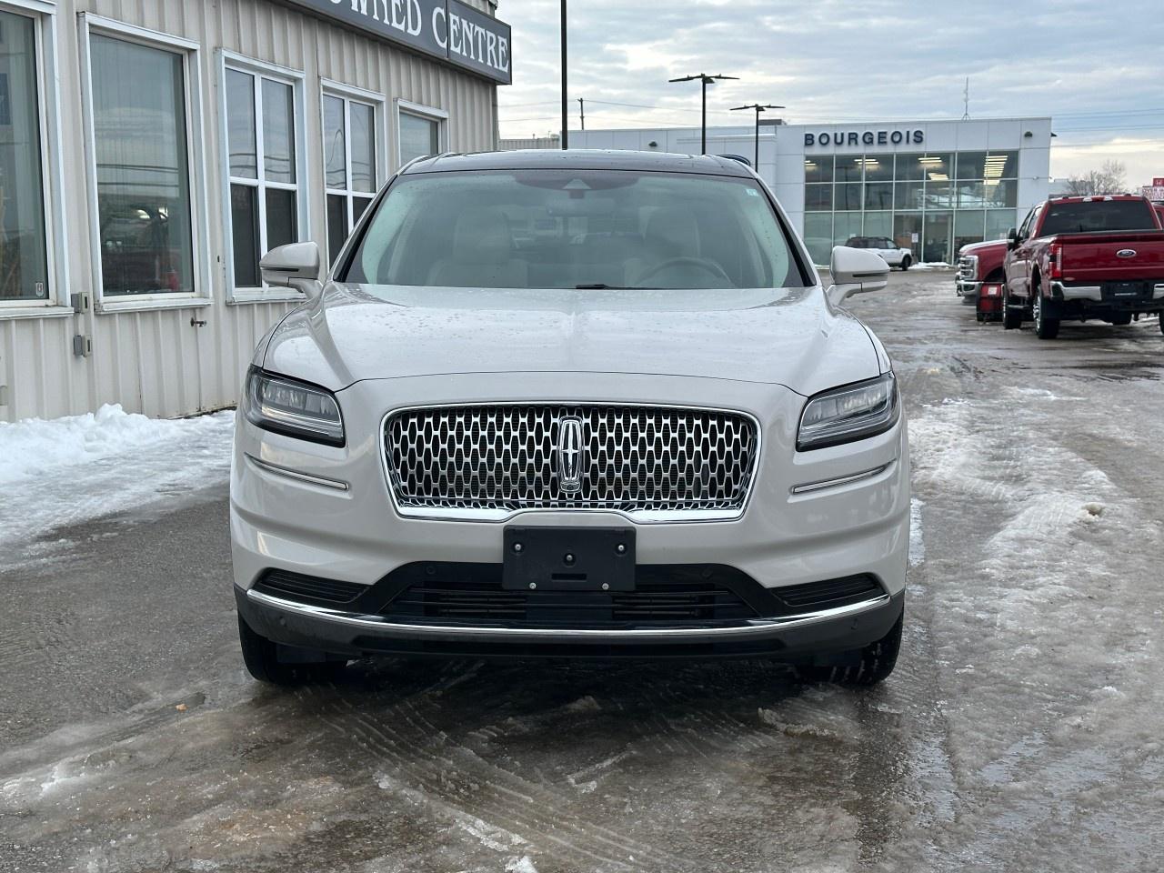 2022 Lincoln Nautilus Reserve AWD Photo