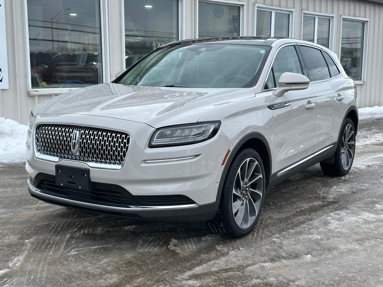 2022 Lincoln Nautilus Reserve AWD Photo