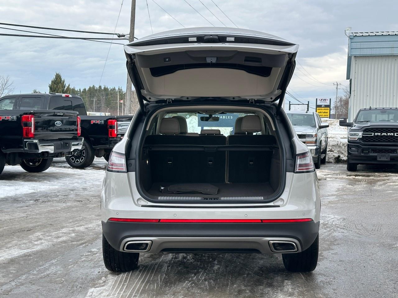 2022 Lincoln Nautilus Reserve AWD Photo