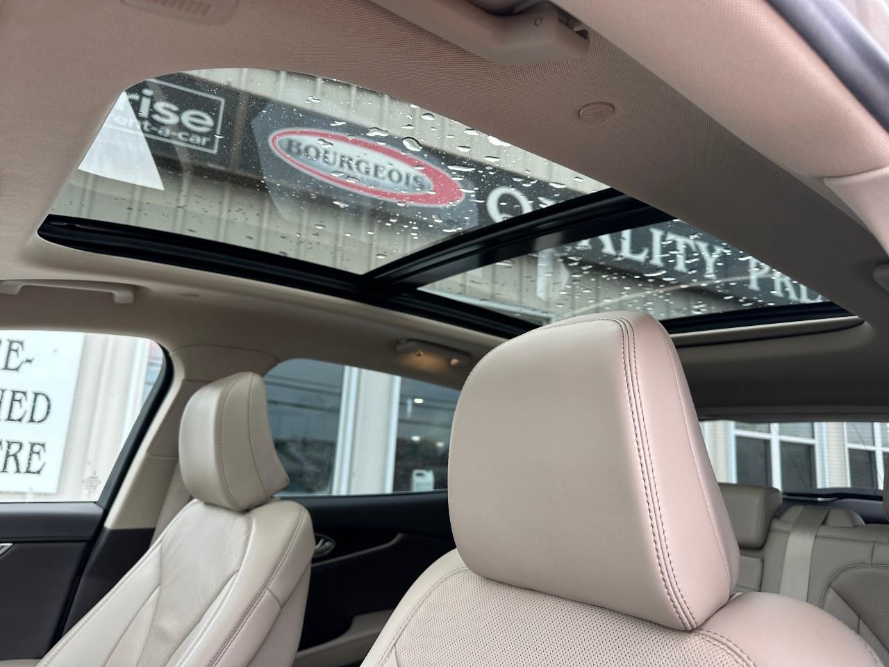 2022 Lincoln Nautilus Reserve AWD Photo