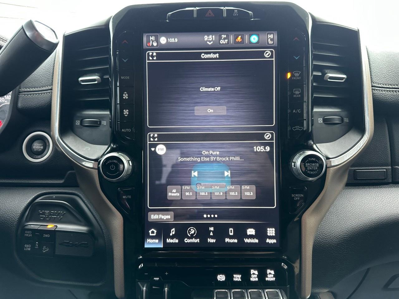 2022 RAM 2500 Laramie 4x4 Crew Cab 6'4" Box Photo