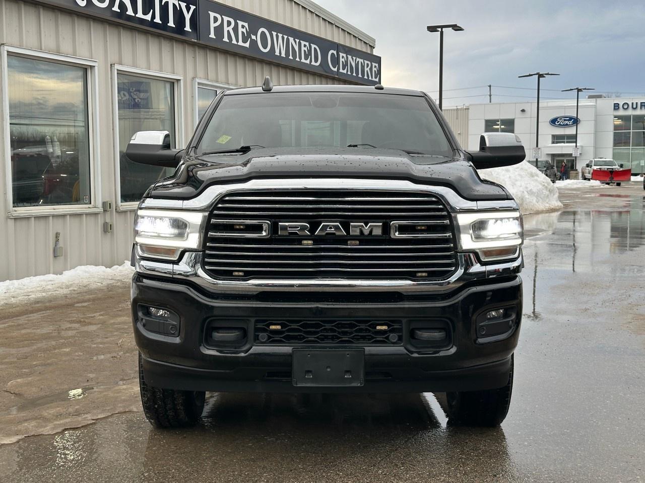 2022 RAM 2500 Laramie 4x4 Crew Cab 6'4" Box Photo2
