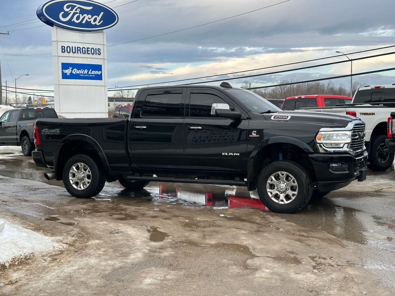 2022 RAM 2500 Laramie 4x4 Crew Cab 6'4" Box Photo4