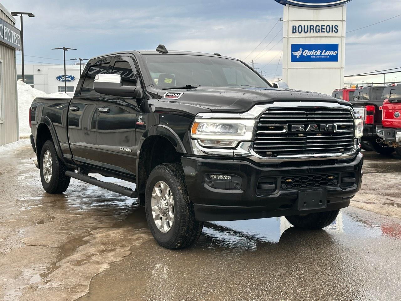 2022 RAM 2500 Laramie 4x4 Crew Cab 6'4" Box Photo3