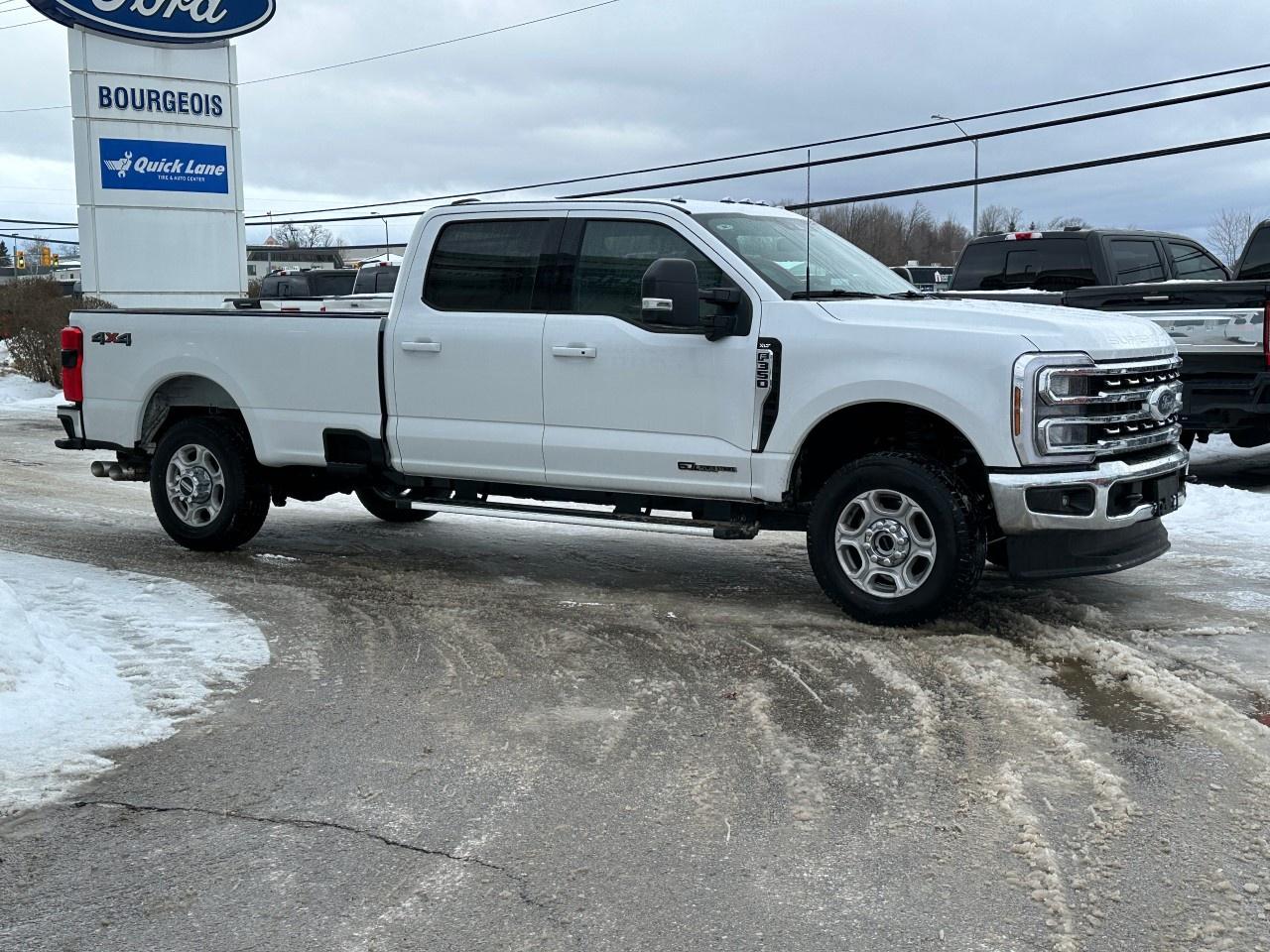 2026 Ford F-350 Super Duty SRW XLT 4WD CREW CAB 8' BOX Photo