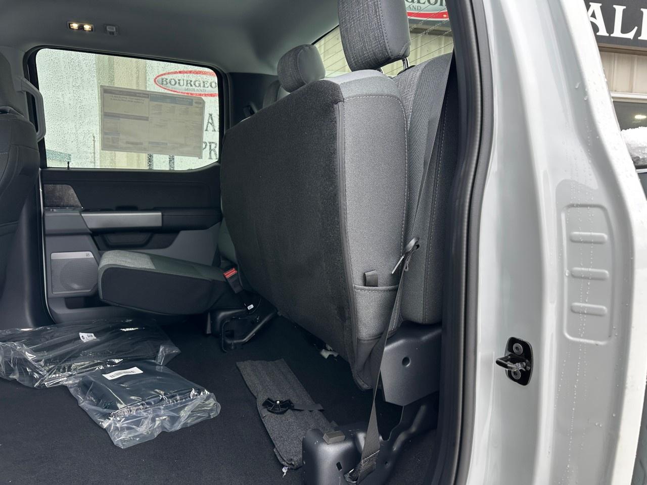 2026 Ford F-350 Super Duty SRW XLT 4WD CREW CAB 8' BOX Photo