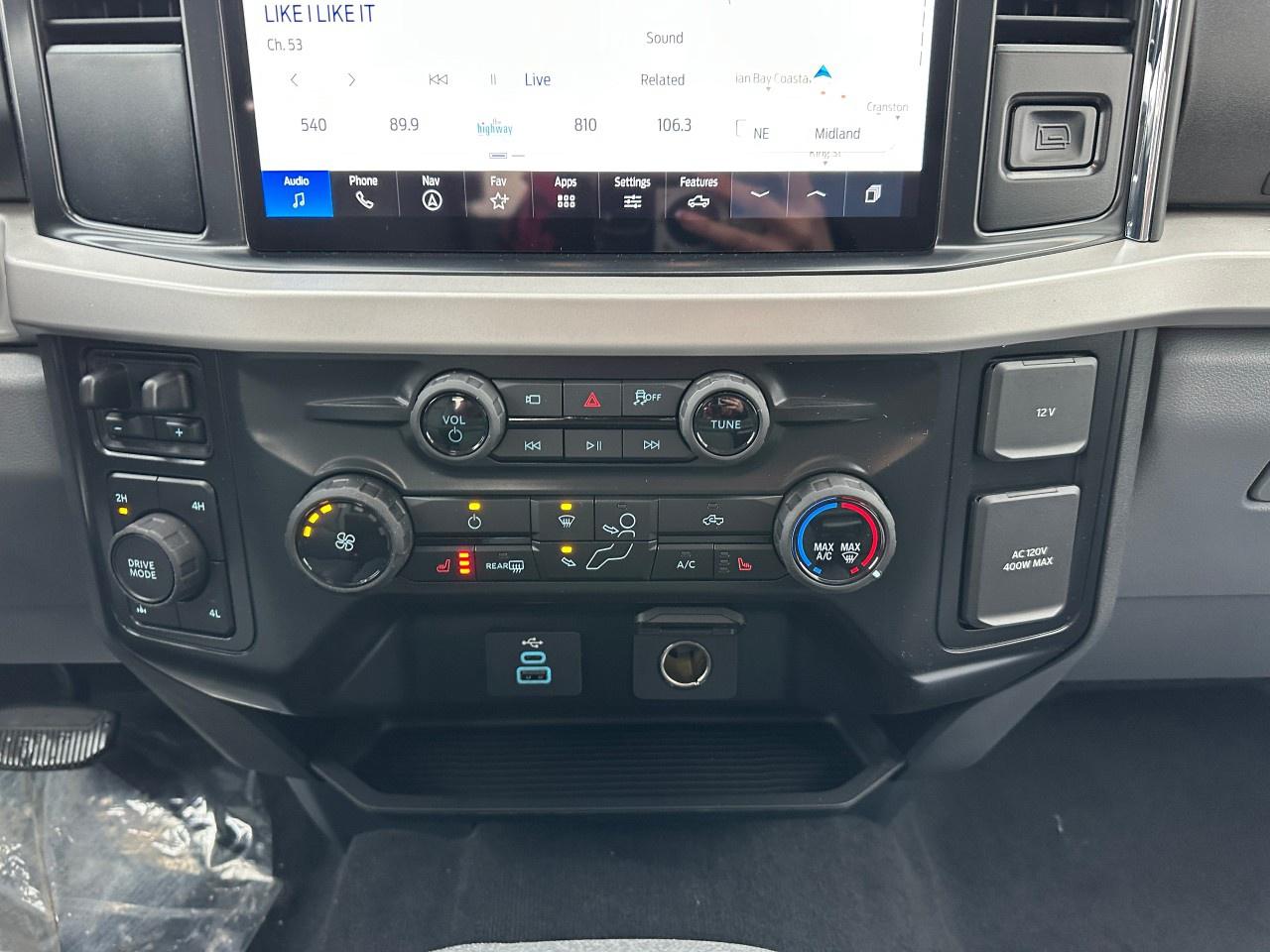 2026 Ford F-350 Super Duty SRW XLT 4WD CREW CAB 8' BOX Photo