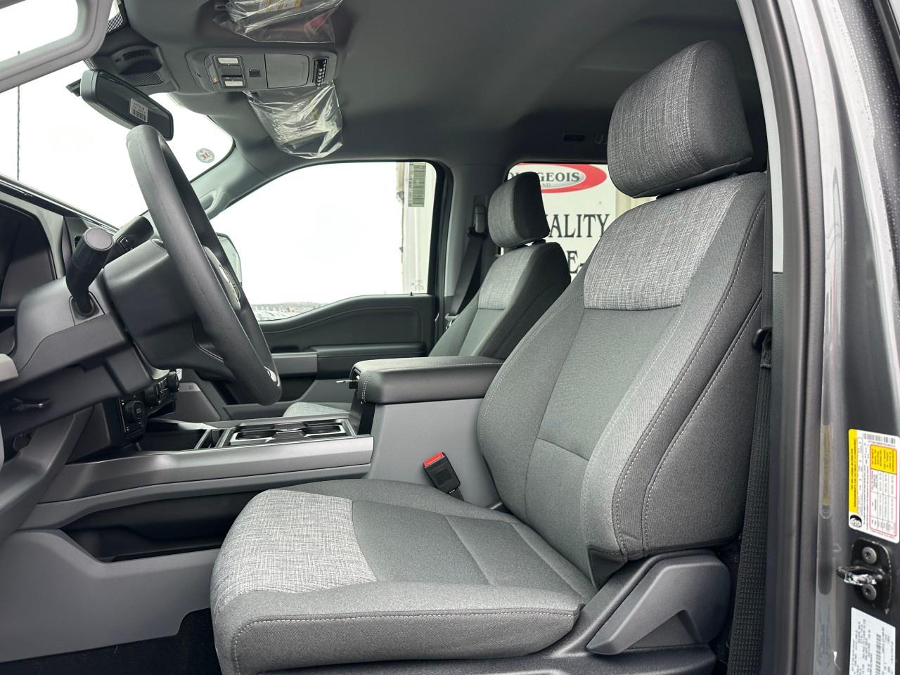 2026 Ford F-350 Super Duty SRW XLT 4WD CREW CAB 6.75' BOX Photo