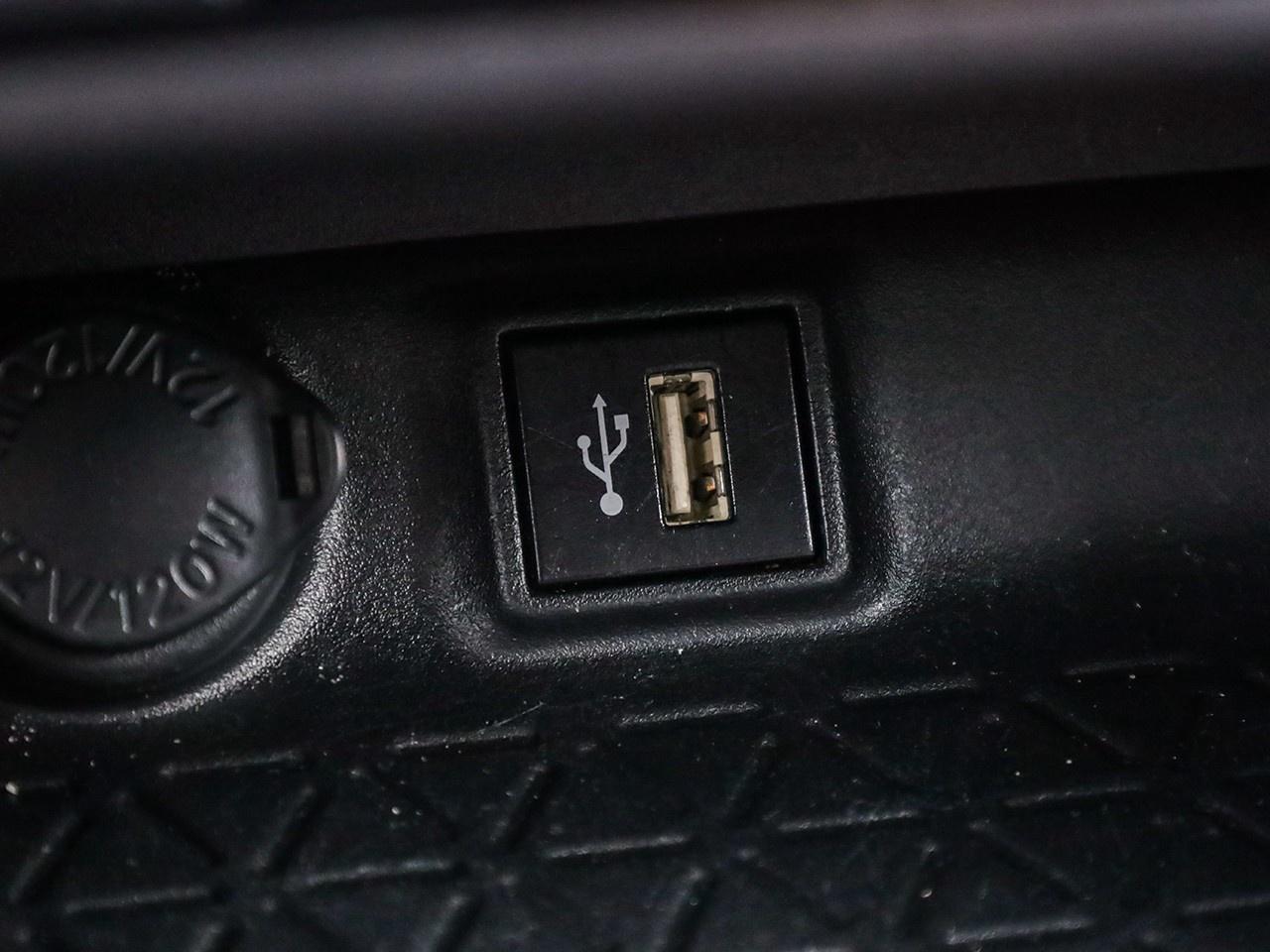 2024 Toyota RAV4 LE Photo