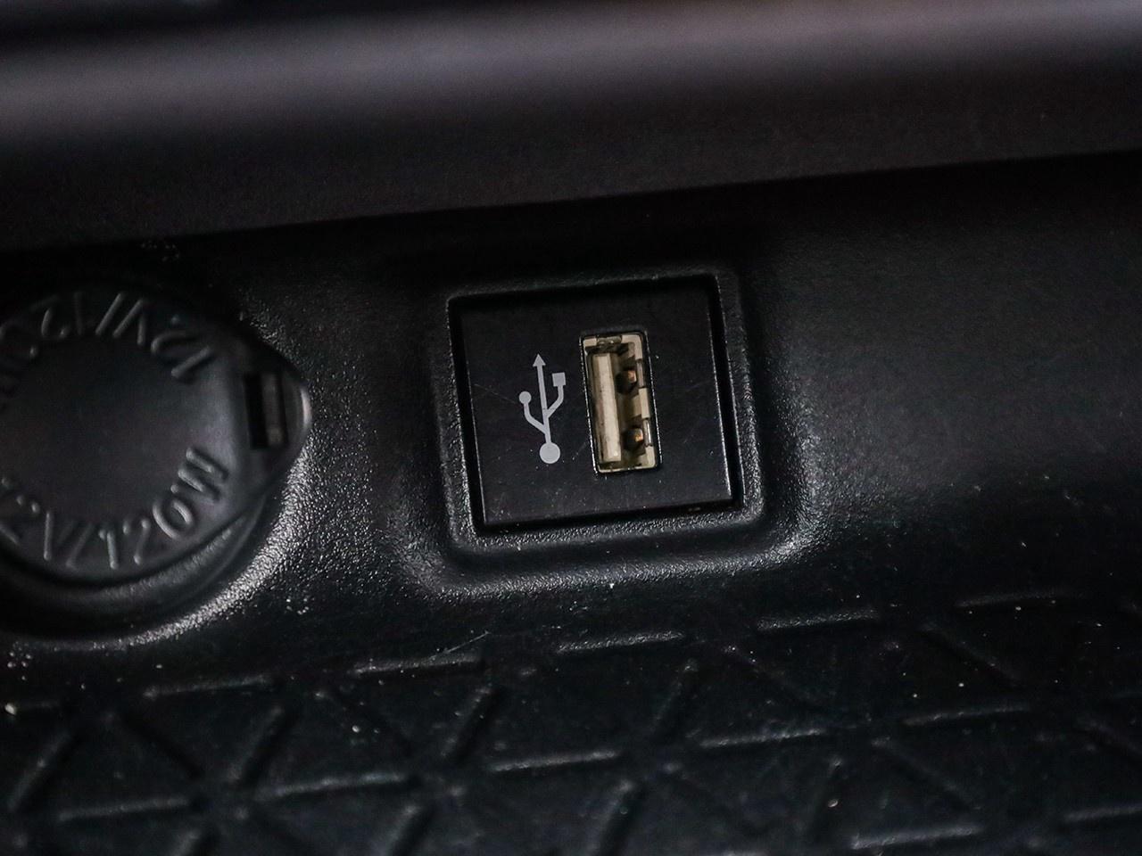 2024 Toyota RAV4 LE Photo