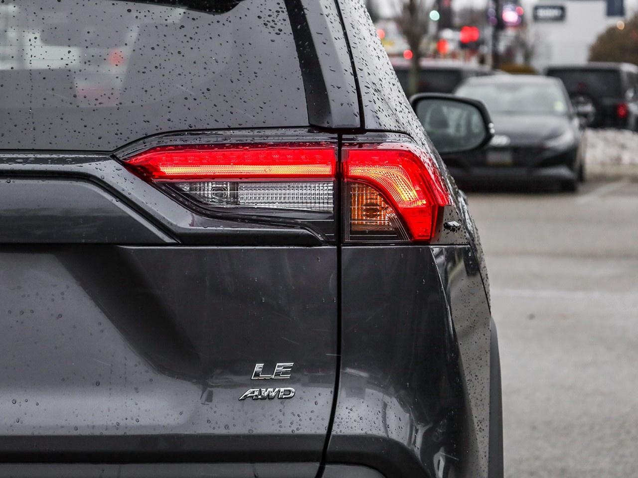 2024 Toyota RAV4 LE Photo