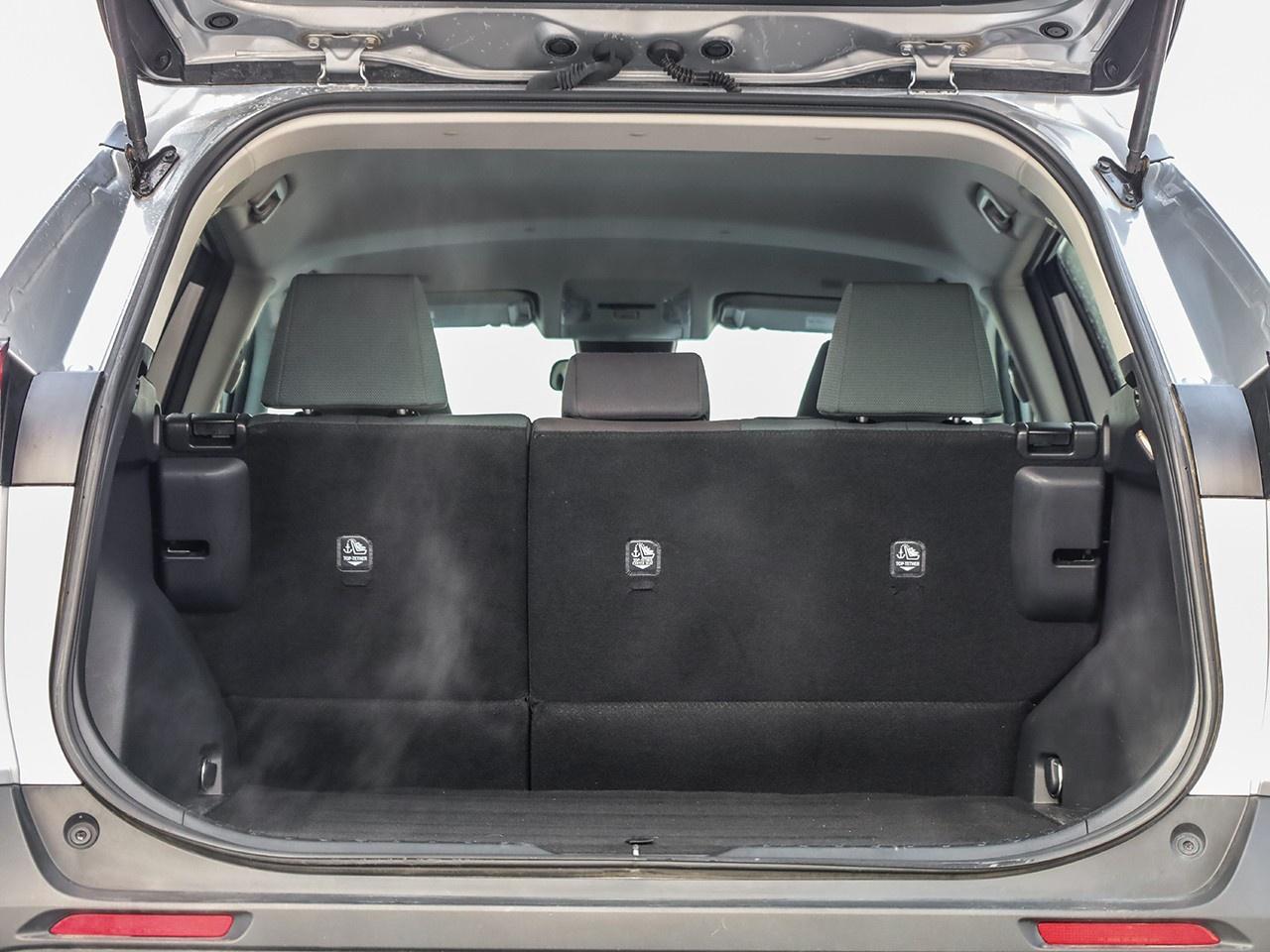 2024 Toyota RAV4 LE Photo