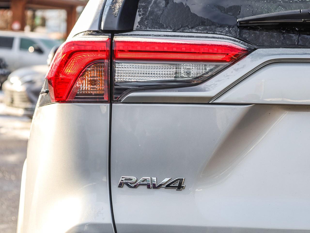 2024 Toyota RAV4 LE Photo