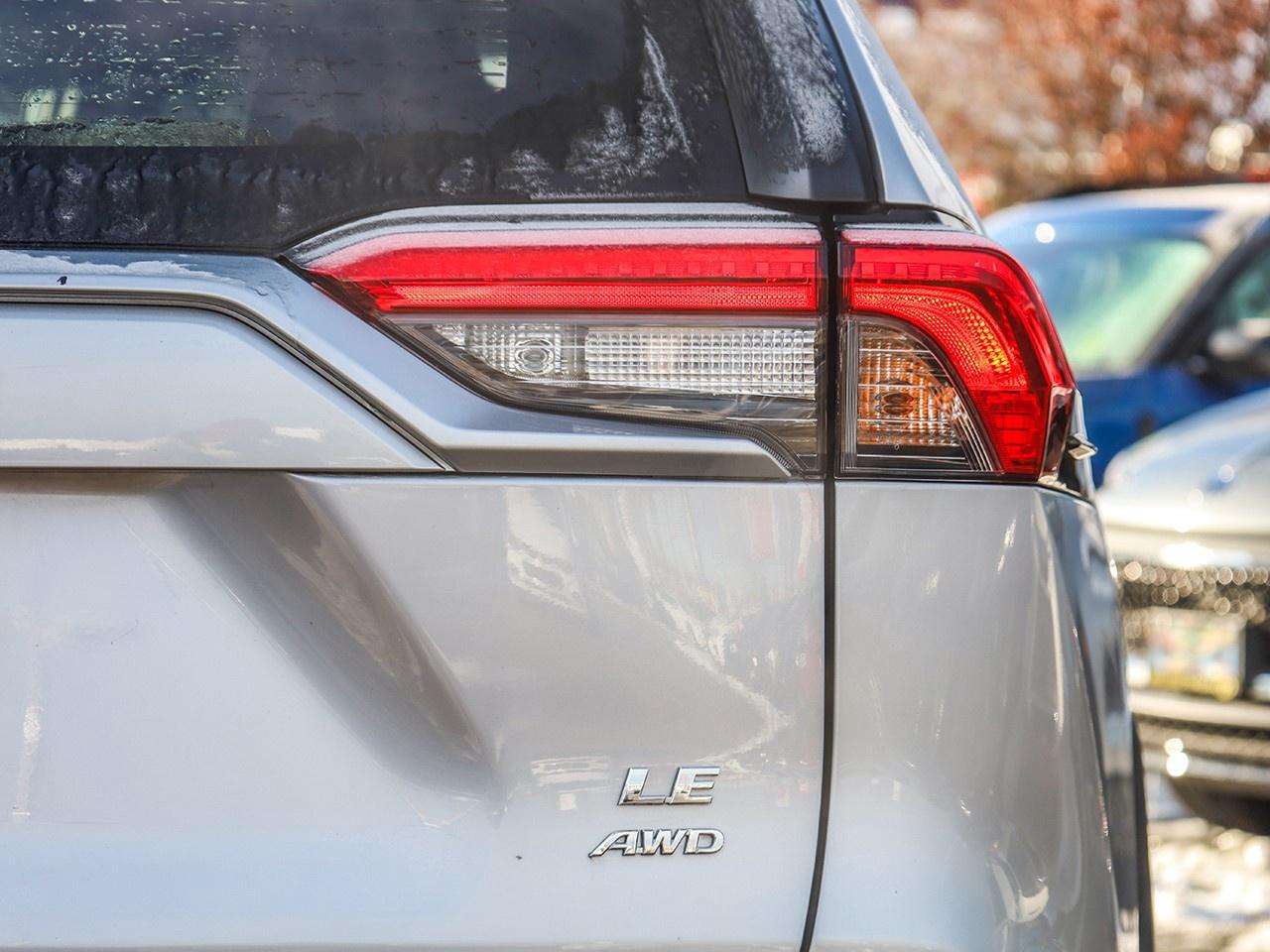 2024 Toyota RAV4 LE Photo