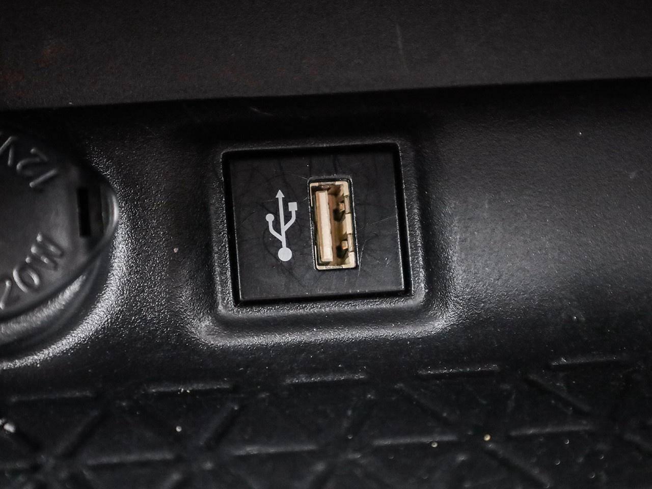 2024 Toyota RAV4 LE Photo