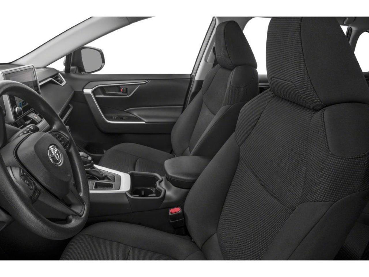 2025 Toyota RAV4 LE Photo