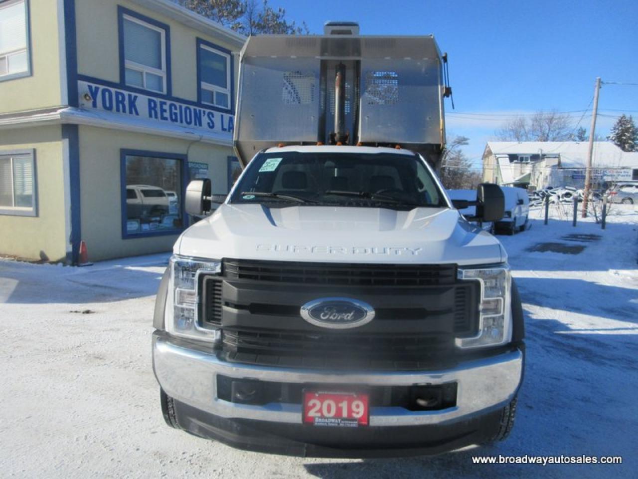 2019 Ford F-550 WORK READY XL-MODEL 3 PASSENGER 6.7L - POWER STROKE DIESEL.. 4X4.. REGULAR-CAB.. HYDRAULIC-DUMP-BOX.. TRAILER BRAKE.. Photo3
