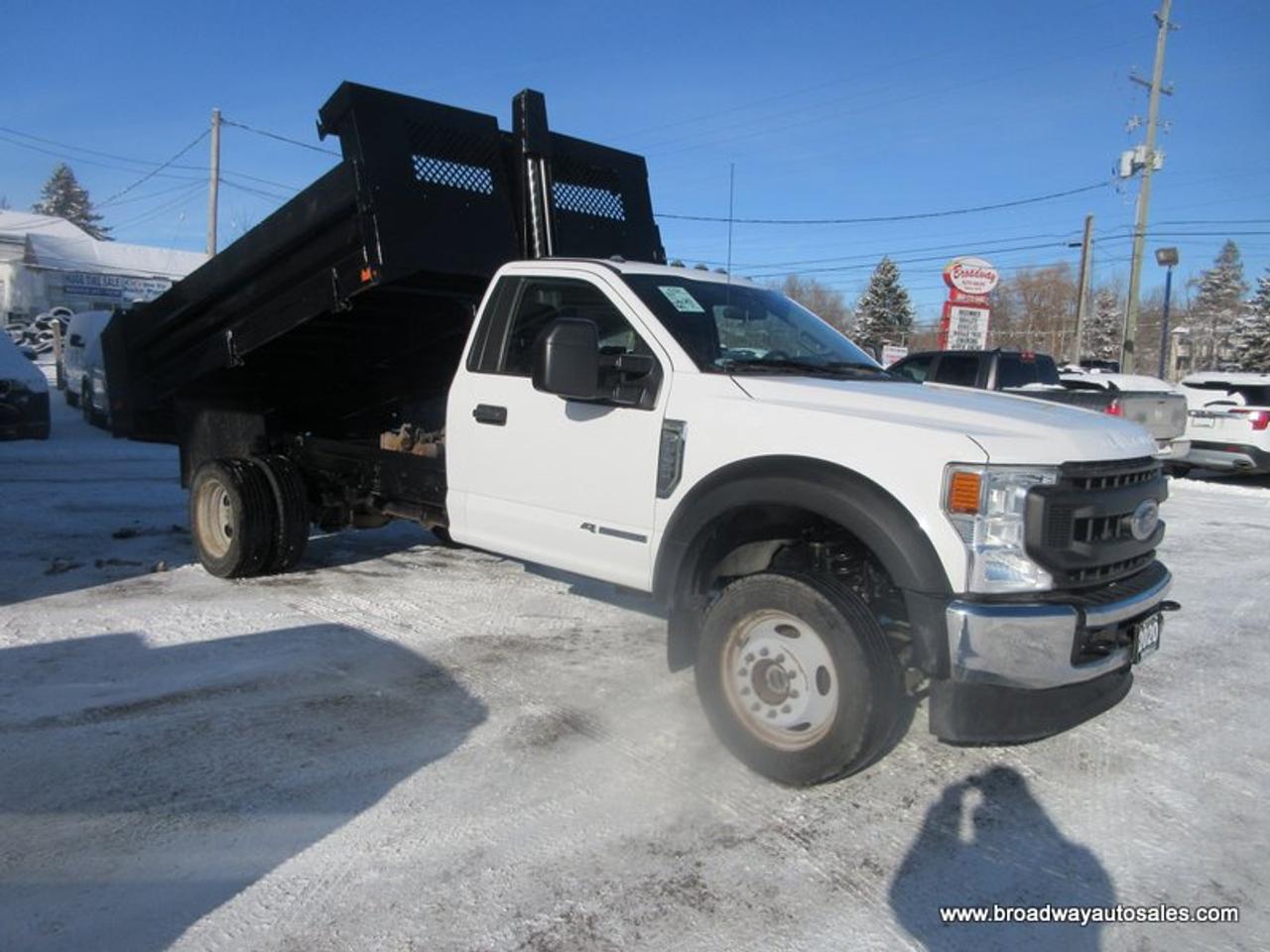 2020 Ford F-550 WORK READY XL-PACKAGE 3 PASSENGER 6.7L - POWER STROKE DIESEL.. 4X4.. REGULAR-CAB.. HYDRAULIC-DUMP-BOX.. TRAILER BRAKE.. Photo