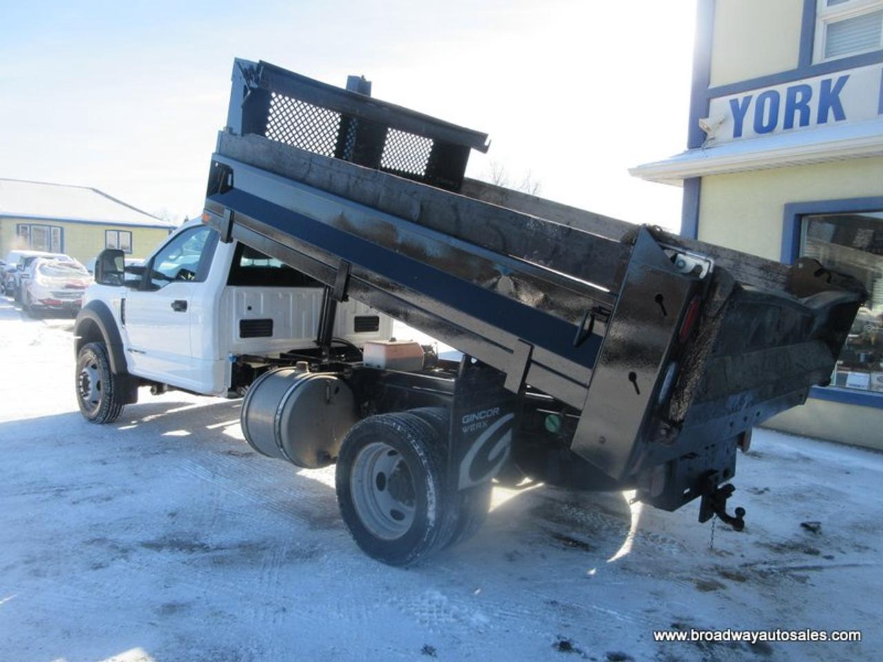 2020 Ford F-550 WORK READY XL-PACKAGE 3 PASSENGER 6.7L - POWER STROKE DIESEL.. 4X4.. REGULAR-CAB.. HYDRAULIC-DUMP-BOX.. TRAILER BRAKE.. Photo