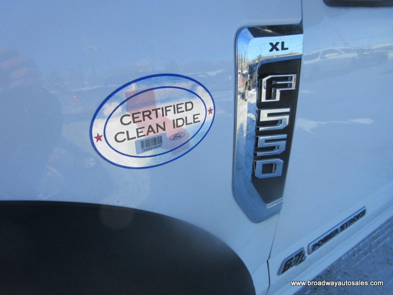 2020 Ford F-550 WORK READY XL-PACKAGE 3 PASSENGER 6.7L - POWER STROKE DIESEL.. 4X4.. REGULAR-CAB.. HYDRAULIC-DUMP-BOX.. TRAILER BRAKE.. Photo