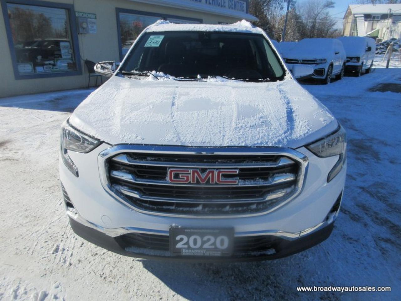 2020 GMC Terrain ALL-WHEEL DRIVE SLT-VERSION 5 PASSENGER 2.0L - TURBO.. NAVIGATION.. PANORAMIC SUNROOF.. LEATHER.. HEATED SEATS & WHEEL.. BOSE AUDIO.. Photo4