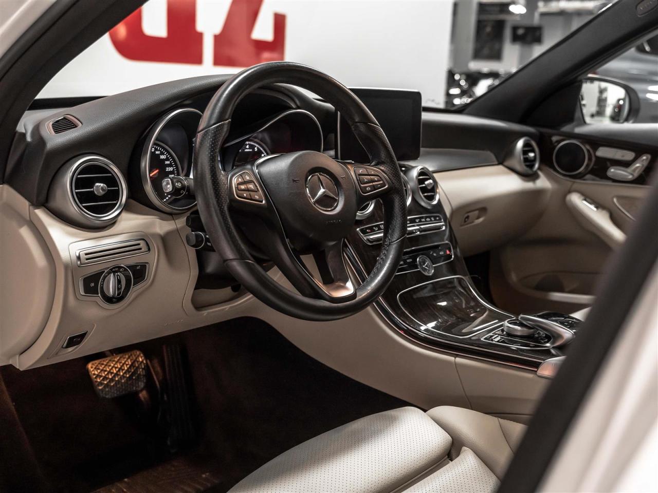 2015 Mercedes-Benz C 300 C 300|AMG PKG|BLINDSPOT|NAVI|REAR CAM|PANO|ACCIDENT FREE Photo