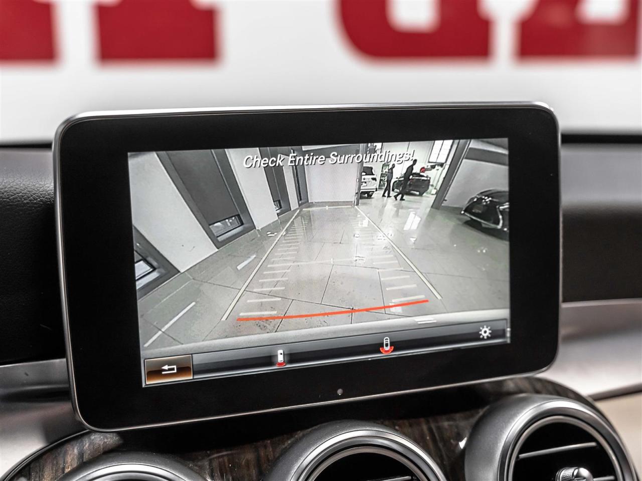 2015 Mercedes-Benz C 300 C 300|AMG PKG|BLINDSPOT|NAVI|REAR CAM|PANO|ACCIDENT FREE Photo