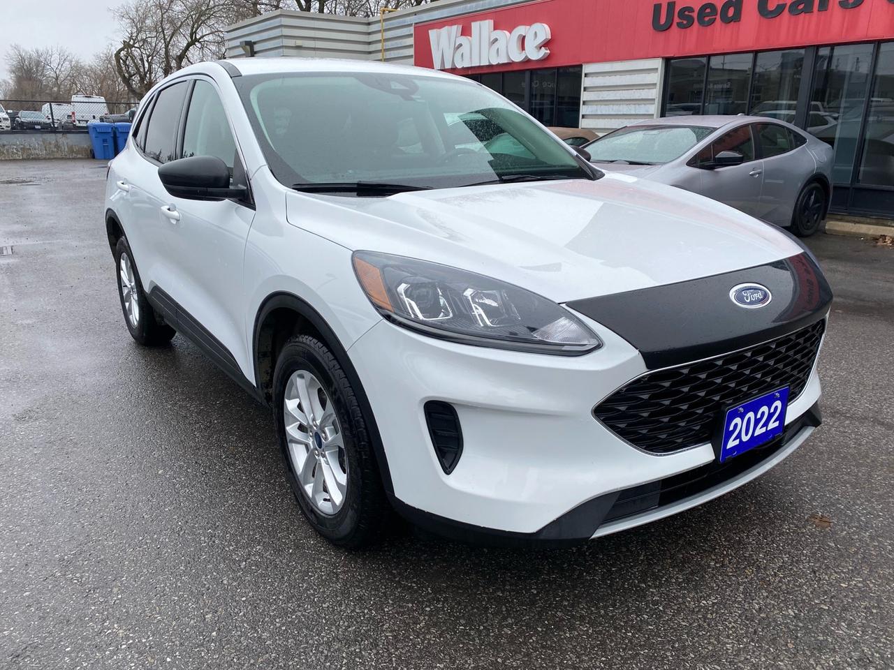 SE equipped with NAV, Apple CarPlay, Android Auto, back up camera, hands free BlueTooth, factory remote start, heated seats, tilt/telescopic/heated steering wheel with audio and cruise controls, power rear lift-gate and much more. Please contact us for more information and to schedule your test drive today. PLEASE REACH OUT AND TELL US HOW WE CAN HELP YOU GET YOUR NEXT VEHICLE.<br />SAFETY CHECK FOR ONTARIO OR QUEBEC INCLUDED ON ALL CARS EXCEPT THOSE LISTED AS-IS.<br />FINANCING AVAILABLE FOR ALL CREDIT SITUATIONS.<br />All prices are plus HST and licence fees.<br />We do not charge an administration fee or add extra charges.