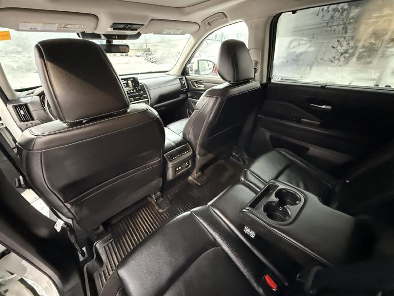 2023 Nissan Pathfinder SL V6 4x4 at Photo