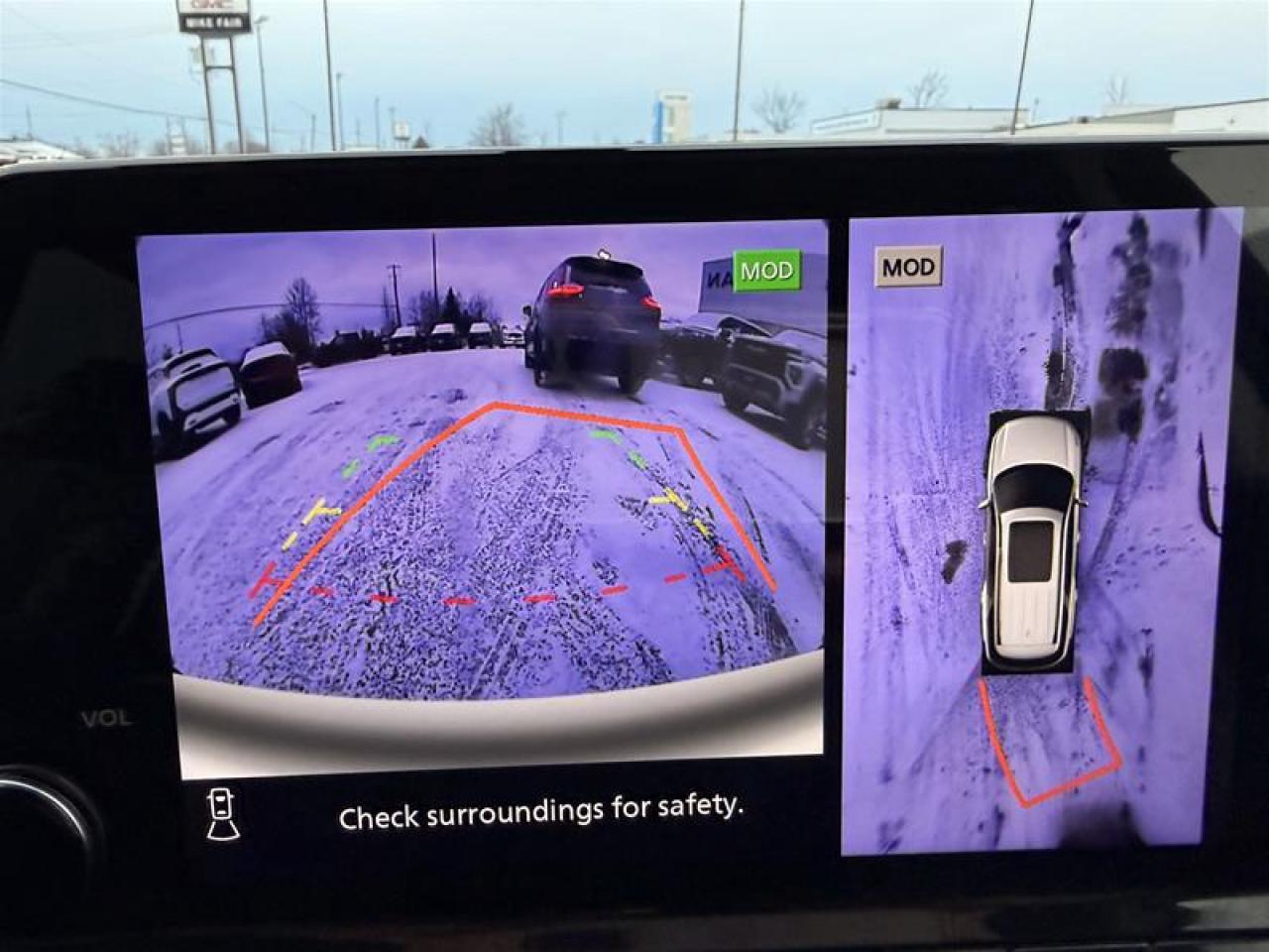 2023 Nissan Pathfinder SL V6 4x4 at Photo