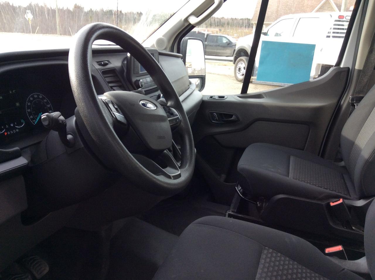 2024 Ford Transit Cargo Van 250 Photo2