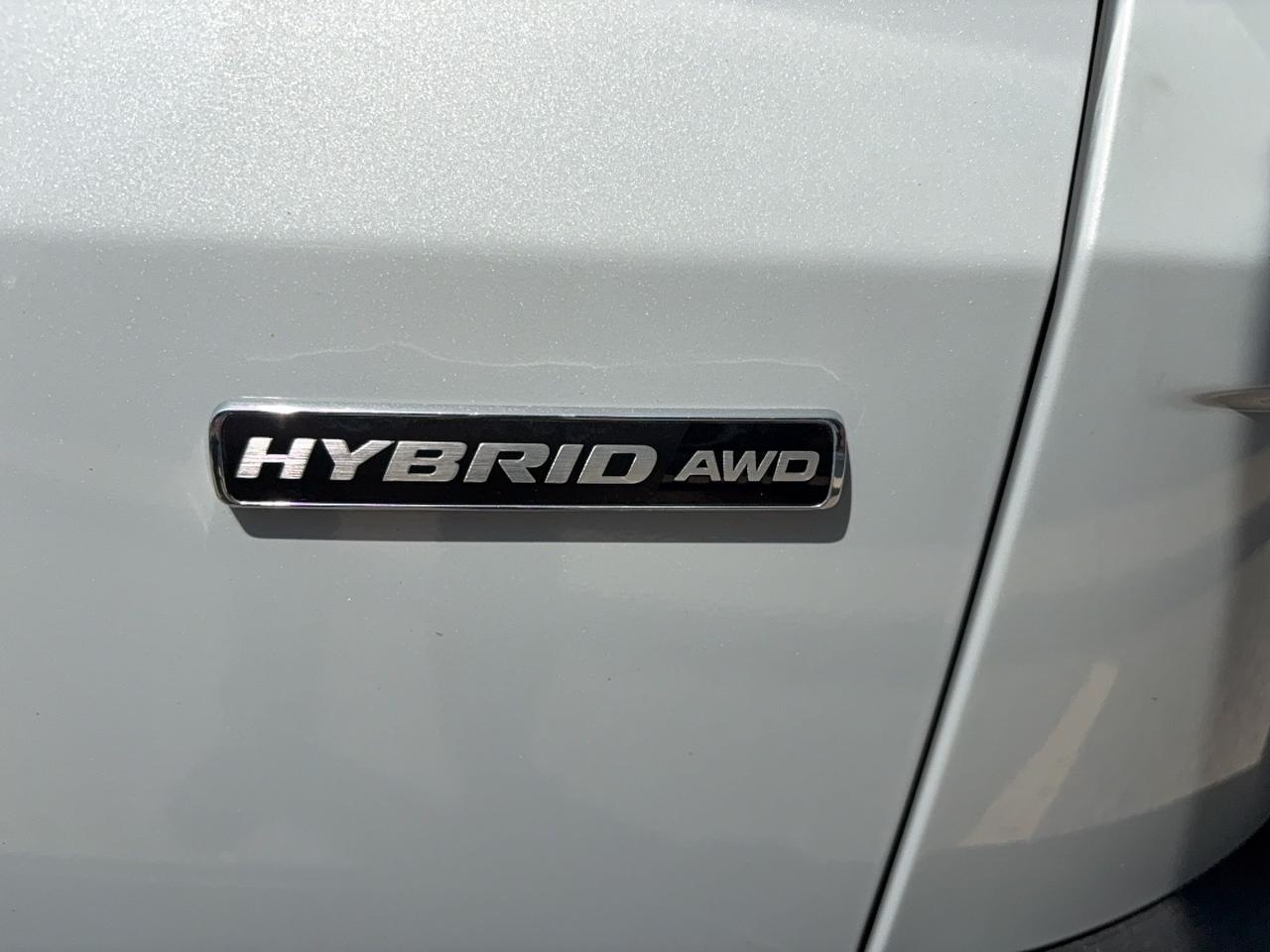 2025 Ford Escape ST-LINE, AWD, PANO ROOF, TECH PACK, HEATED WHEEL! Photo