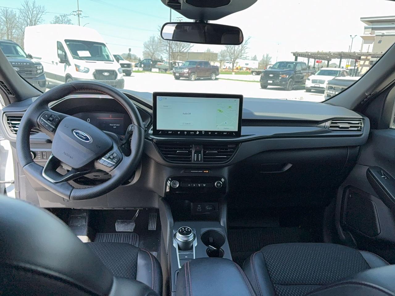 2025 Ford Escape ST-LINE, AWD, PANO ROOF, TECH PACK, HEATED WHEEL! Photo