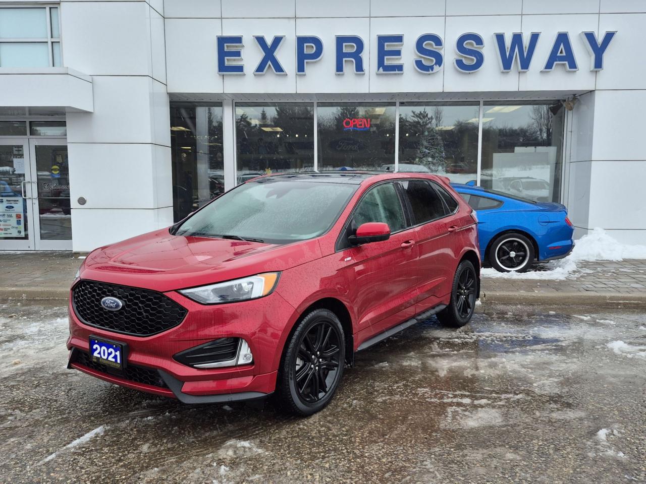 2021 Ford Edge PANO-ROOF, HEATED STEERING WHEEL AND SEATS! Photo0