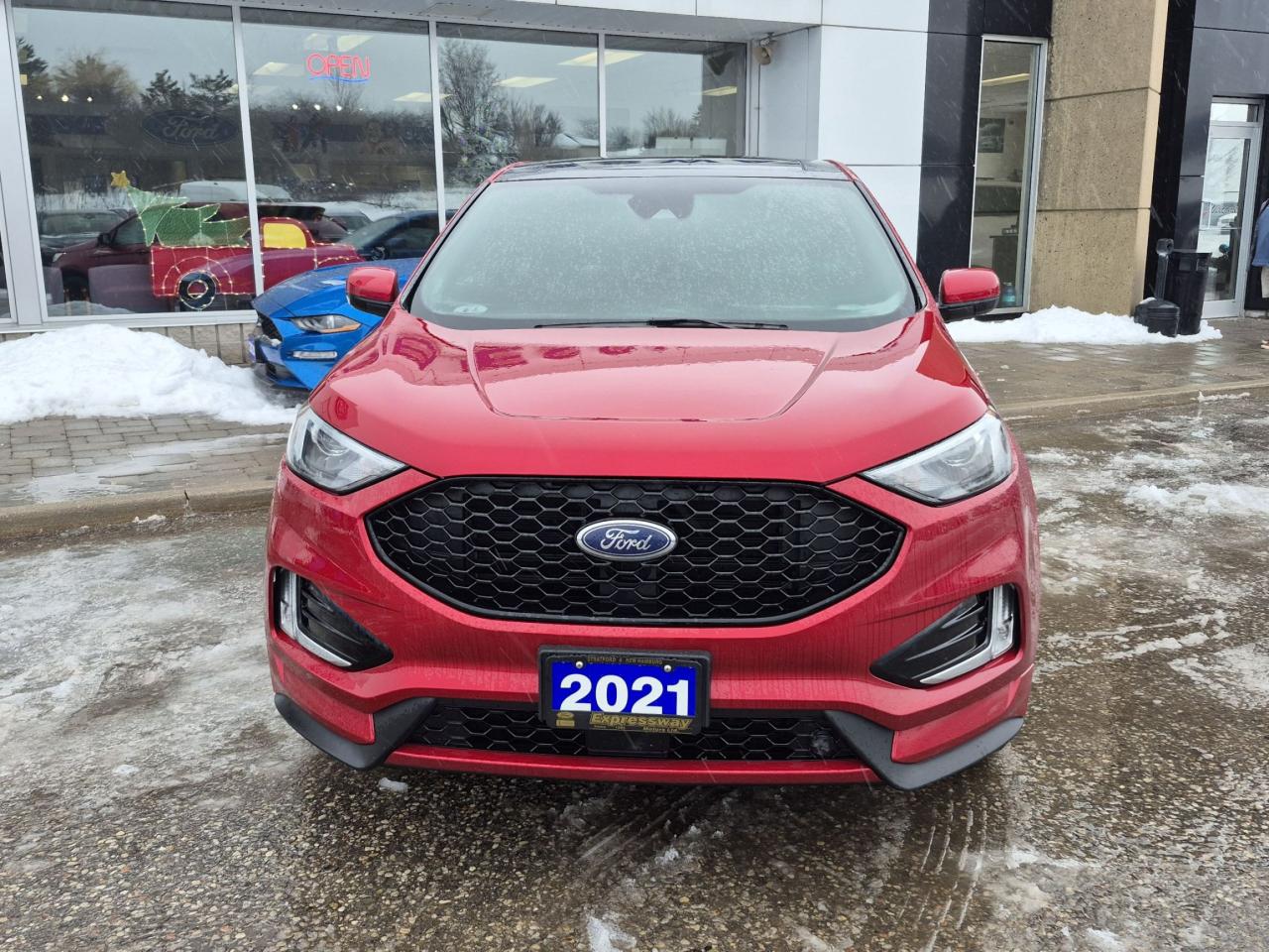 2021 Ford Edge PANO-ROOF, HEATED STEERING WHEEL AND SEATS! Photo1