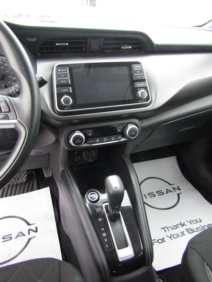 2020 Nissan Kicks SV Photo